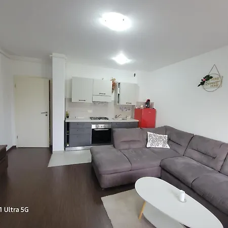 Mimi Apartment-2